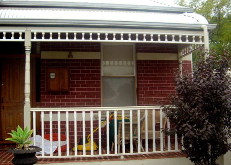 Chamfered Baluster (Treated) 1000x42sq H3 Treated Pine HAM