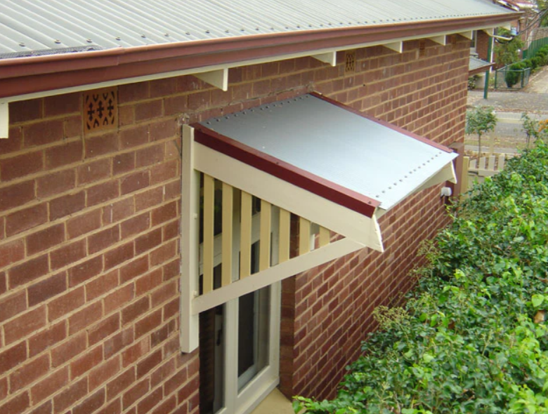 Bungalow Window Canopy Side 815mm Reach H3 Treated Pine
