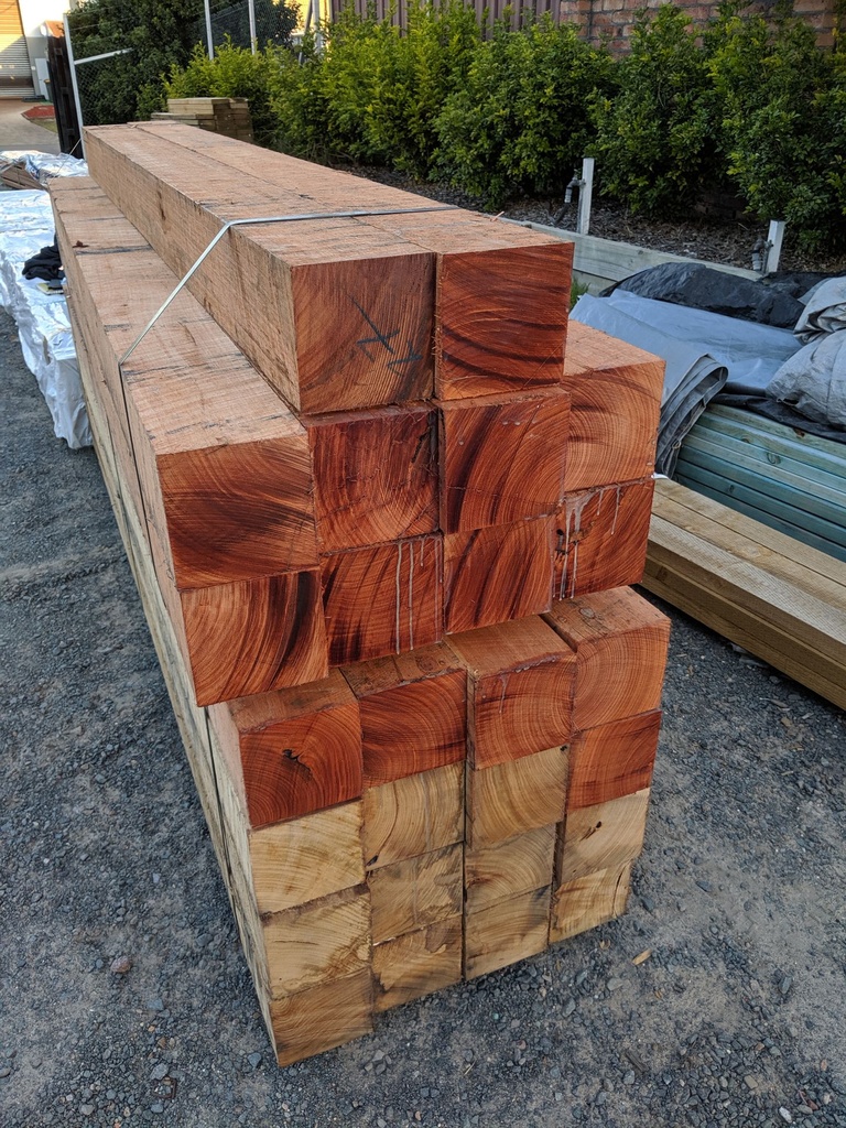 F11 Hardwood Sawn Mixed Specie Unseasoned 150x150 1.8