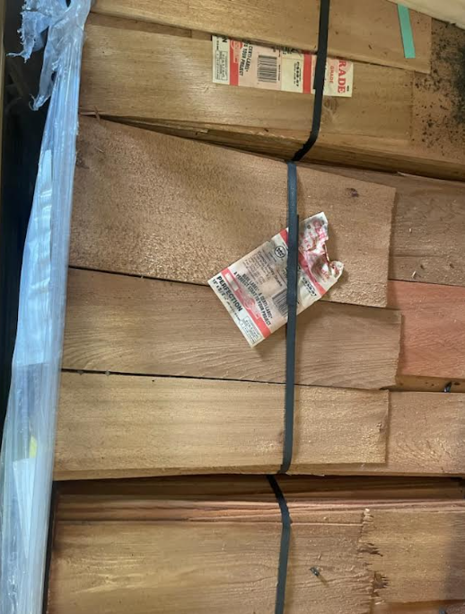 Red Label General Purpose Grade With limited Sap Wood Containing Both Quarter And Back Sawn (3.72m2 coverage per bundle) 